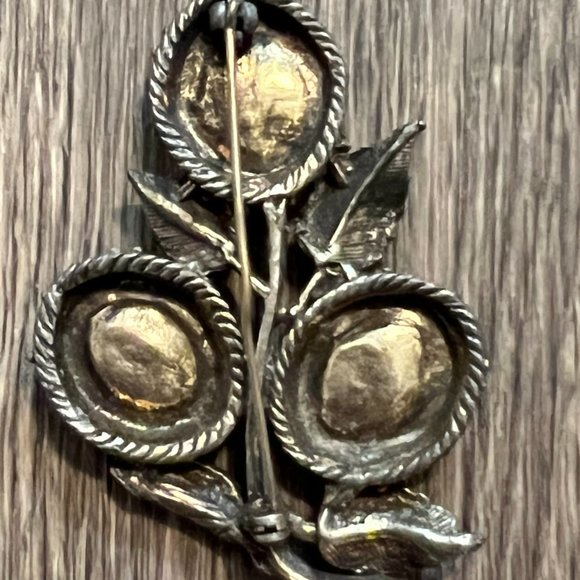 Bronze/Jade . Three Leaf clover Brooch pin. - Picture 2 of 2